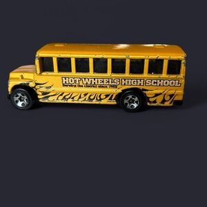 Hot Wheels 1988 High School Bus Toy Car